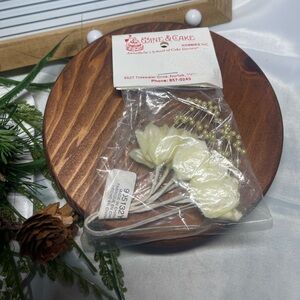 Vintage Wine & Cake Hobbies Fabric Tulip Flowers with Pearl Centers – Yellow